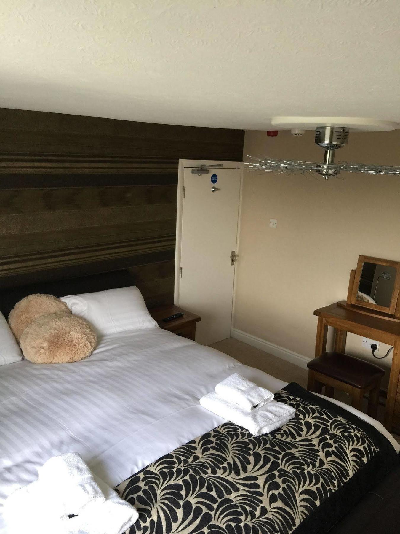 The White Swan Hotel Escrick Bagian luar foto
